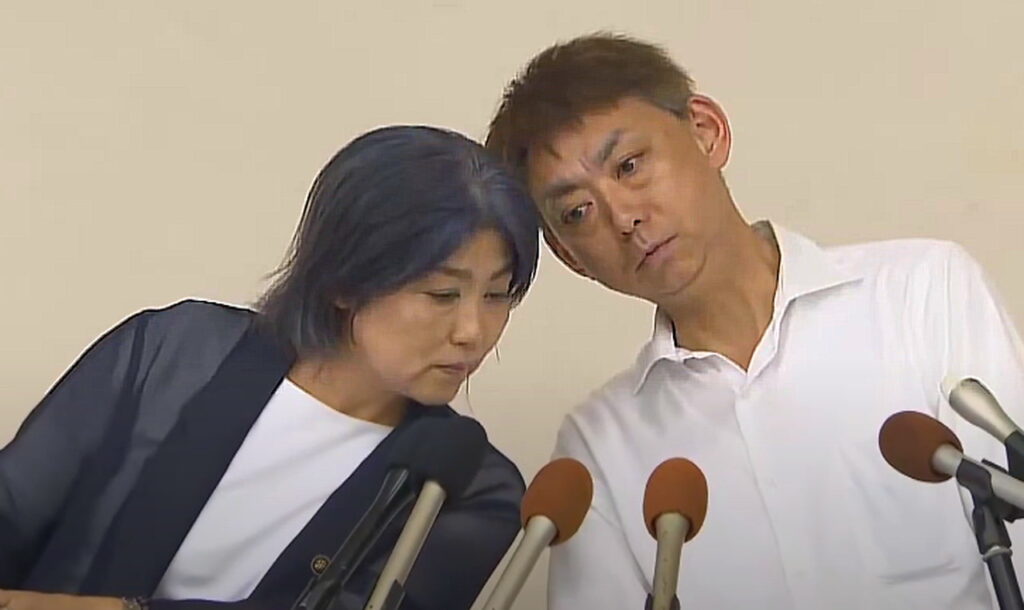田久保真紀市長 福島正洋弁護士 7月31日会見 出典：静岡朝日テレビニュースより